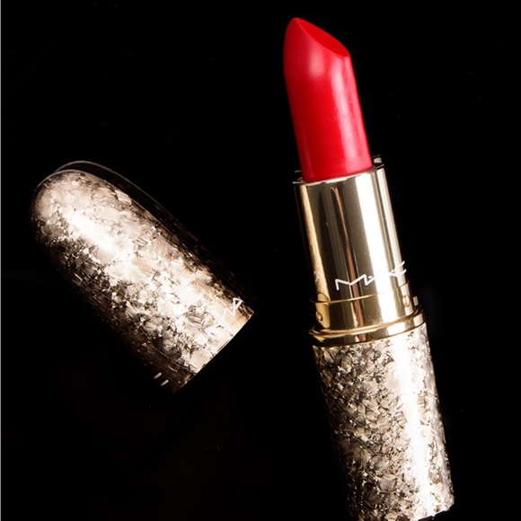 MAC Snow En Rouge Holiday Lipstick- New in box- Discontinued - Picture 1 of 5